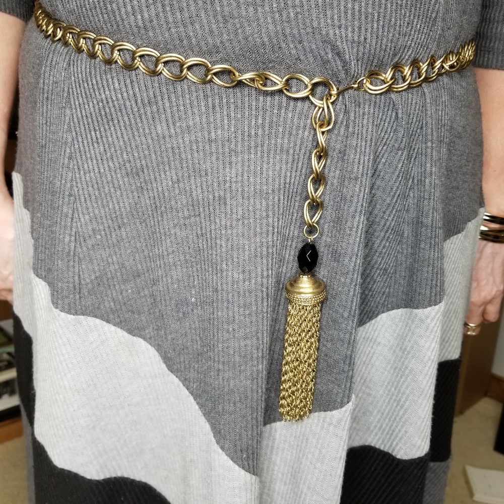 60s Vtg Heavy Gold tone chain link belt tassel End